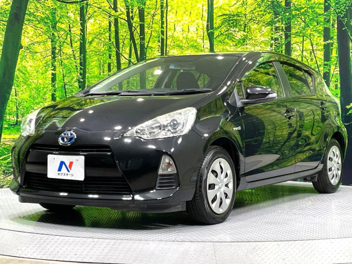 2014 Toyota Aqua DAA-NHP10 (UW-6a068e49b65bf)[4]