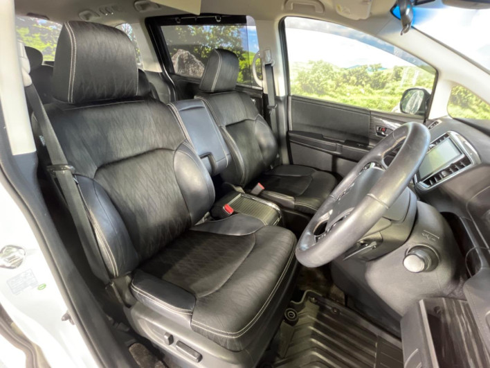 2017 Honda Odyssey DBA-RC1 (UW-6a068e5449032)[24]