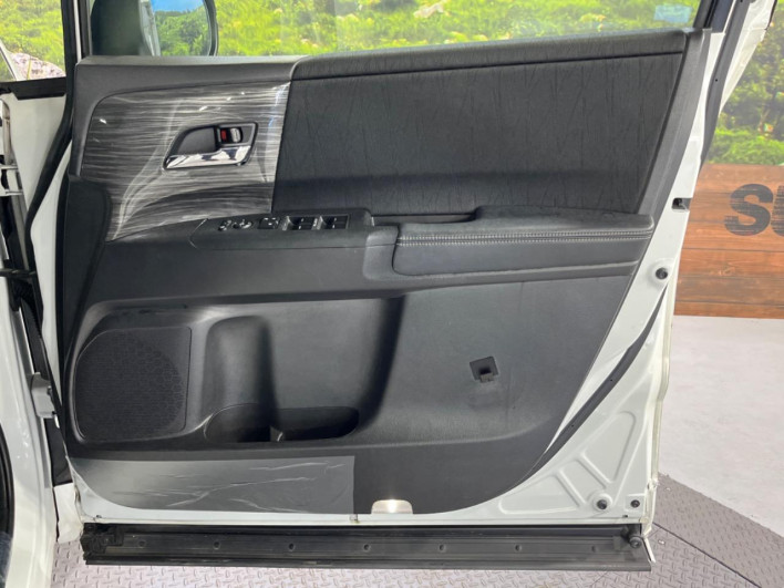 2017 Honda Odyssey DBA-RC1 (UW-6a068e5449032)[21]
