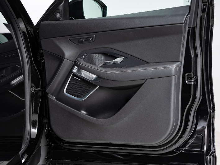 2025 Jaguar E Pace 3CA-DF2NB (UW-6a068e63f108c)[8]