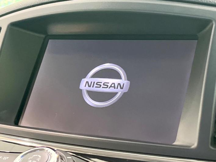 2011 Nissan Elgrand DBA-TNE52 (UW-6a068e6c2fdef)[17]