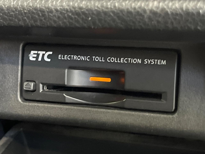 2011 Nissan Elgrand DBA-TNE52 (UW-6a068e6c2fdef)[24]
