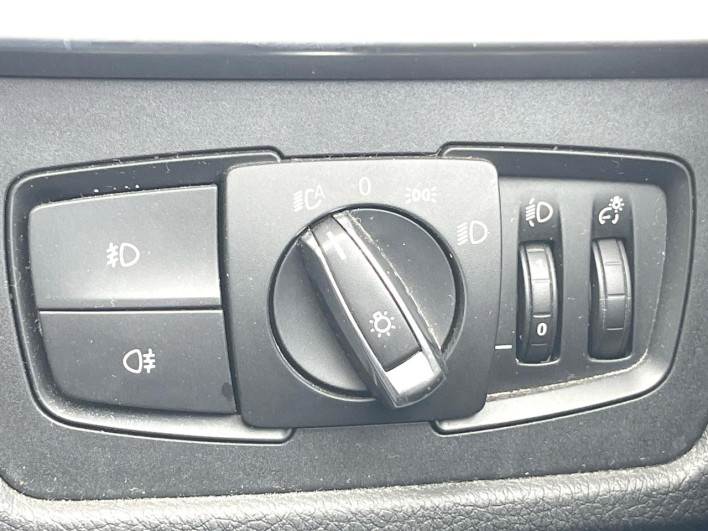 2019 BMW 3 Series DBA-8A20 (UW-6a068e787e778)[29]