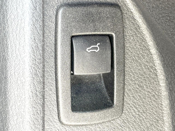 2019 BMW X1 LDA-HT20 (UW-6a068e78b80e9)[29]