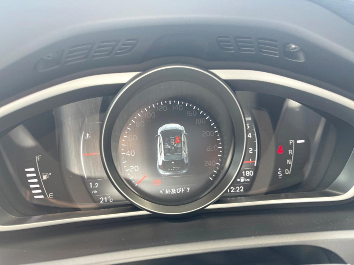 2019 Volvo V40 DBA-MB4154T (UW-6a068e7face4e)[16]