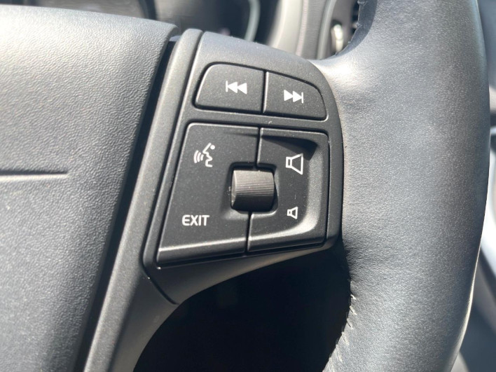 2019 Volvo V40 DBA-MB4154T (UW-6a068e7face4e)[13]