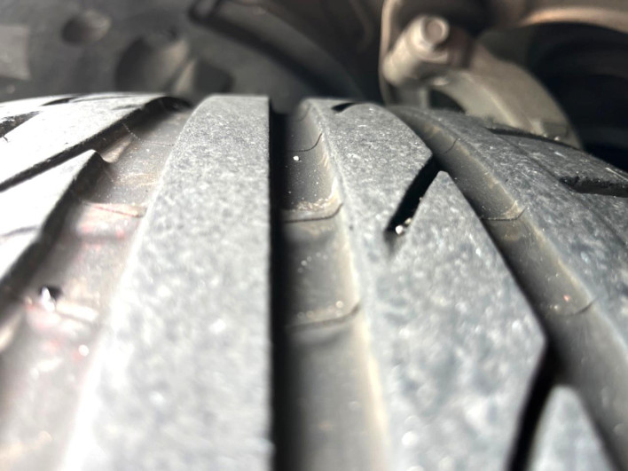 2017 Nissan Skyline DBA-YV37 (UW-6a068e8319c9e)[5]