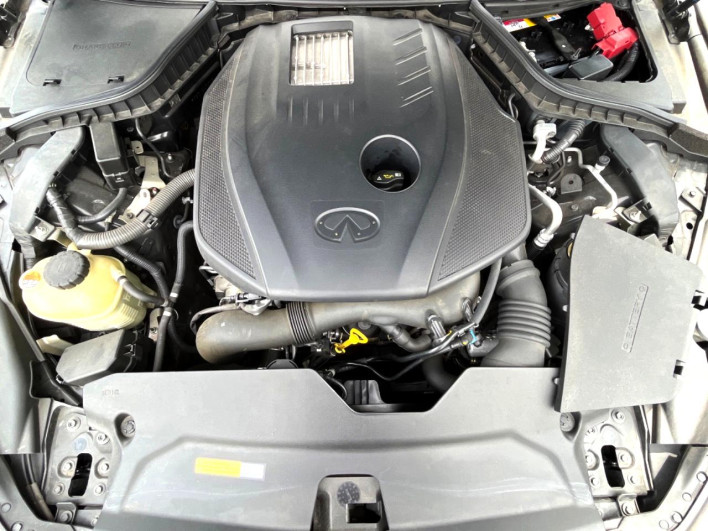 2017 Nissan Skyline DBA-YV37 (UW-6a068e8319c9e)[10]