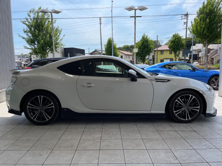 2012 Subaru BRZ DBA-ZC6 (UW-6a068e84f376c)[19]