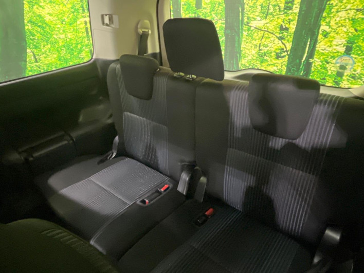 2015 Toyota Voxy DBA-ZRR80W (UW-6a068e8bc3f41)[10]