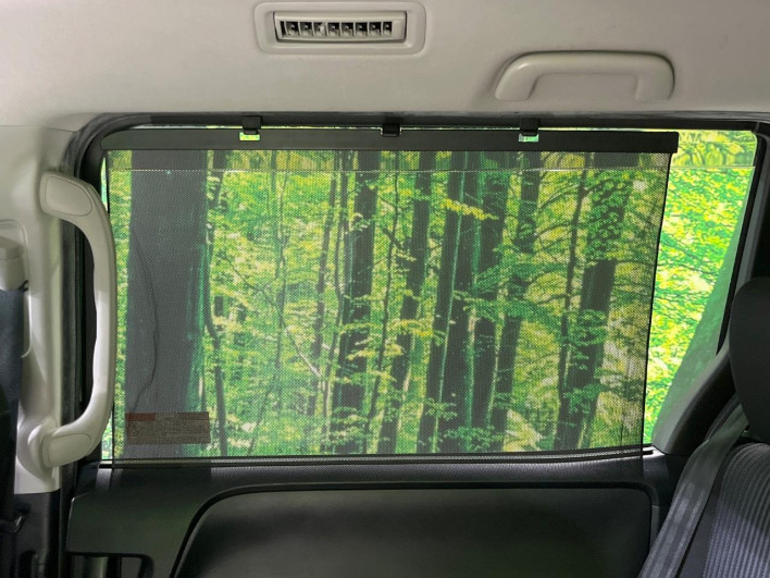 2015 Toyota Voxy DBA-ZRR80W (UW-6a068e8bc3f41)[9]