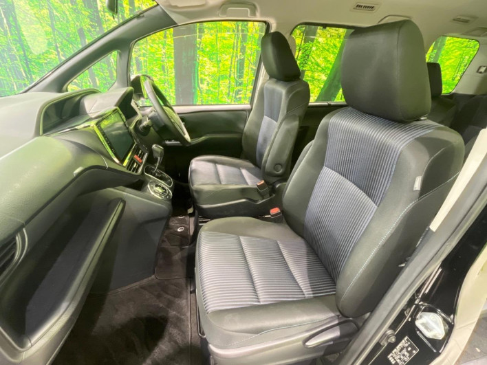 2015 Toyota Voxy DBA-ZRR80W (UW-6a068e8bc3f41)[6]