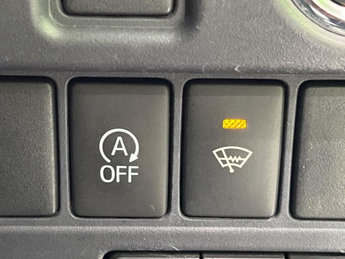 2015 Toyota Voxy DBA-ZRR80W (UW-6a068e8bc3f41)[19]