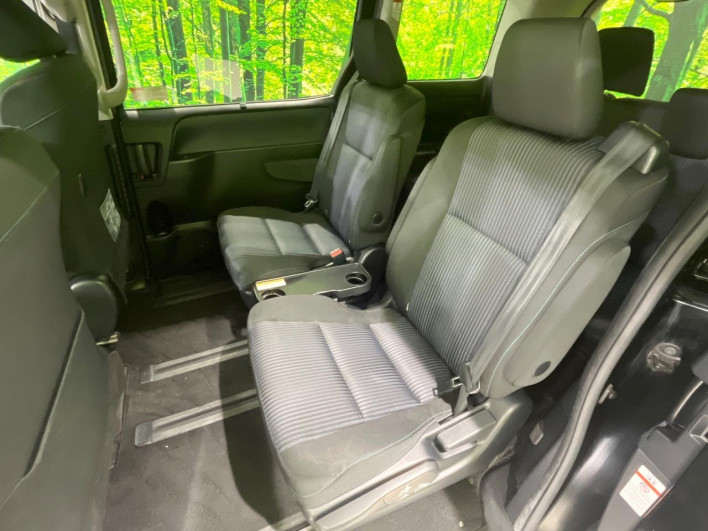 2015 Toyota Voxy DBA-ZRR80W (UW-6a068e8bc3f41)[7]