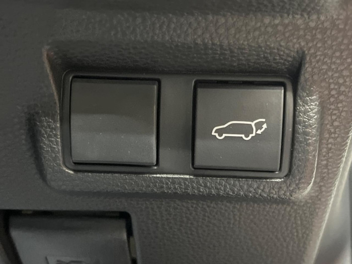 2024 Toyota Corolla Cross 6AA-ZVG16 (UW-6a068e94ac4ce)[19]
