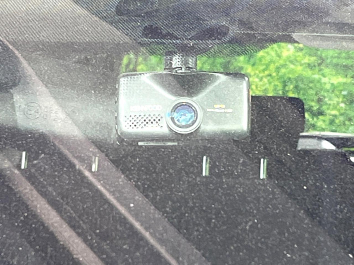2016 Toyota Prius α DAA-ZVW40W (UW-6a068e971d238)[5]