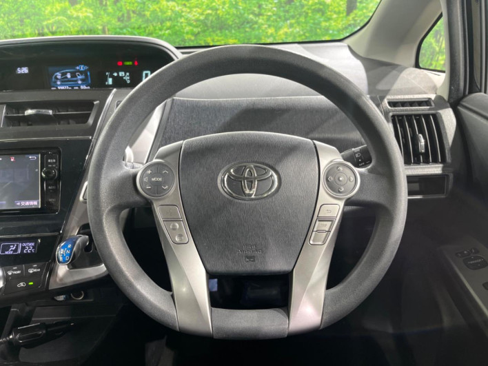 2016 Toyota Prius α DAA-ZVW40W (UW-6a068e971d238)[26]