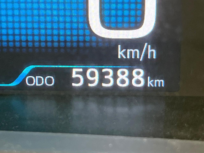 2021 Toyota Prius 6AA-ZVW51 (UW-6a068e9a74229)[2]