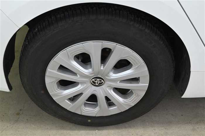 2021 Toyota Prius ZVW51 (UW-6a0e682e52b3f)[5]