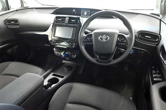 2021 Toyota Prius ZVW51 (UW-6a0e682e52b3f)[8]