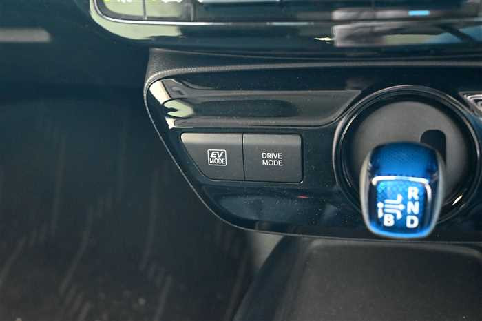2021 Toyota Prius ZVW51 (UW-6a0e682e52b3f)[20]