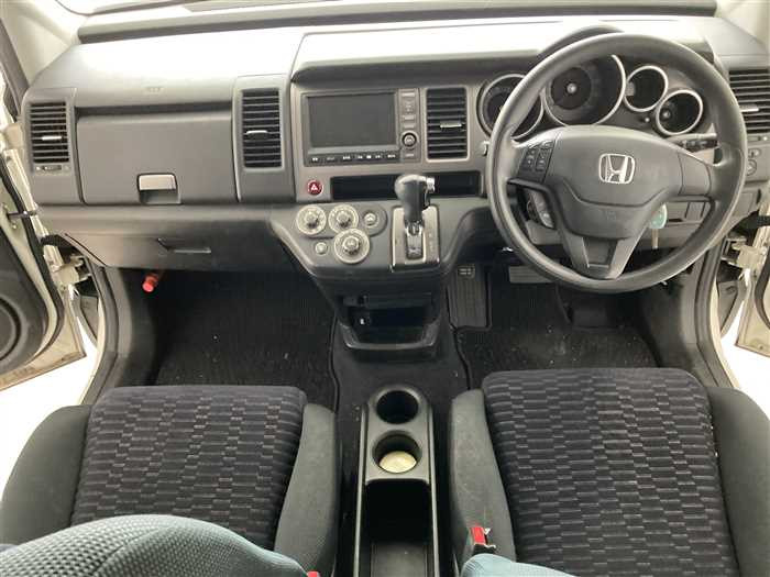 2007 Honda Crossroad DBA-RT1 (UW-6a0e683688da3)[16]