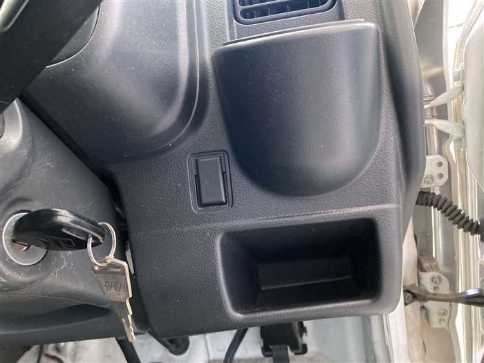 2022 Suzuki Carry Truck DA16T (UW-6a0e683f1a7a9)[17]