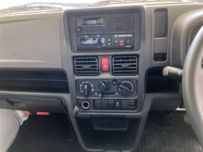 2022 Suzuki Carry Truck DA16T (UW-6a0e683f1a7a9)[19]