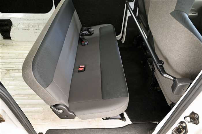 2016 Nissan NV200 Vanette VM20 (UW-6a0e6840a4269)[10]