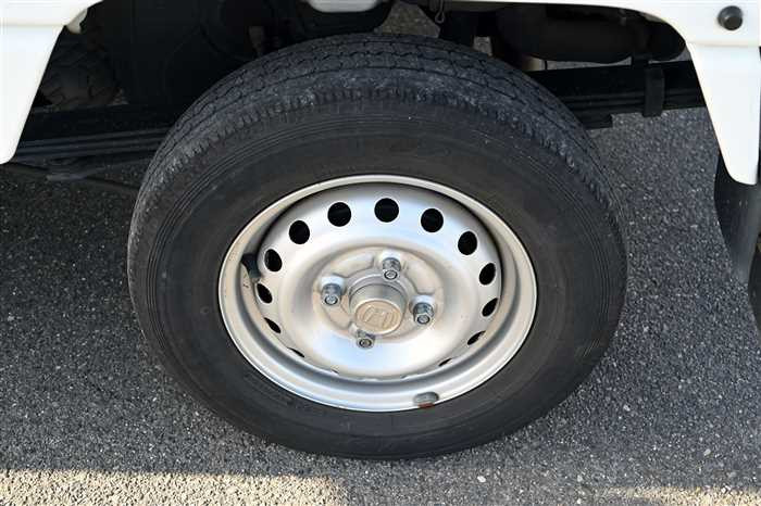 2011 Honda Acty Truck EBD-HA8 (UW-6a0e6842661b6)[10]