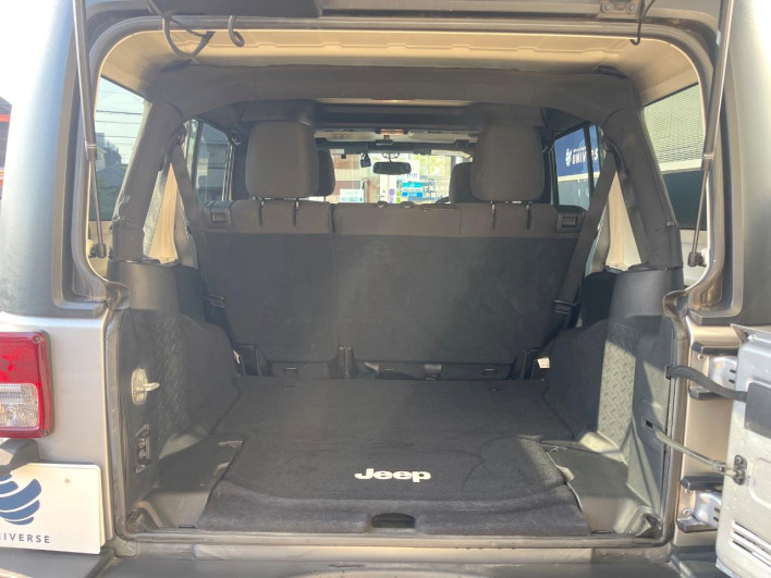 2016 Chrysler Jeep Wrangler Unlimited ABA-JK36L (UW-6a09307d199c9)[13]