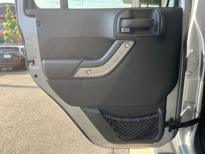 2016 Chrysler Jeep Wrangler Unlimited ABA-JK36L (UW-6a09307d199c9)[16]