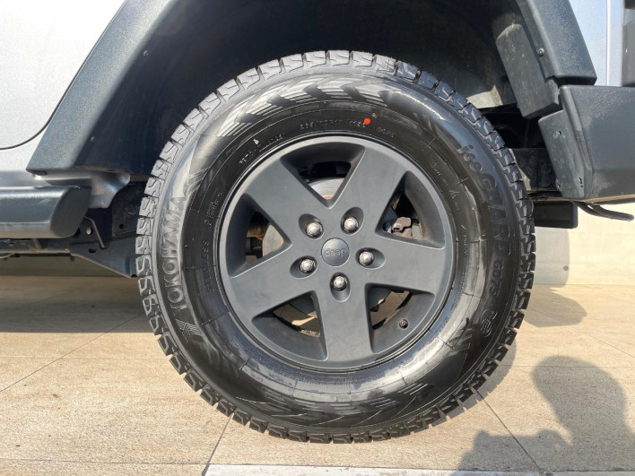 2016 Chrysler Jeep Wrangler Unlimited ABA-JK36L (UW-6a09307d199c9)[15]