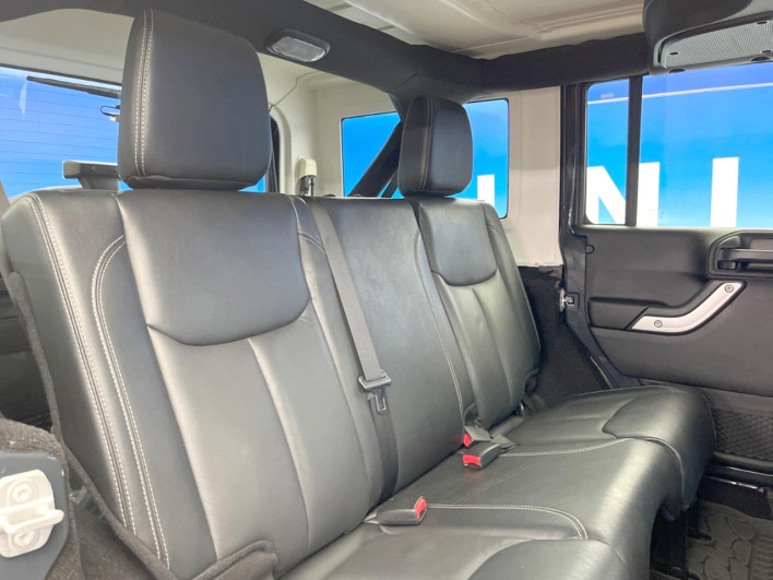 2017 Chrysler Jeep Wrangler Unlimited ABA-JK36L (UW-6a09307d35171)[28]