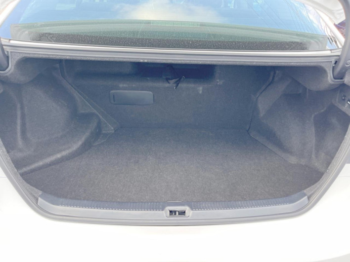 2014 Lexus HS DAA-ANF10 (UW-6a093095f1ee9)[28]