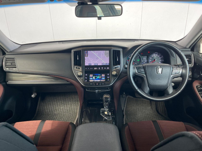 2013 Toyota Crown Hybrid DAA-AWS210 (UW-6a093098849fe)[28]