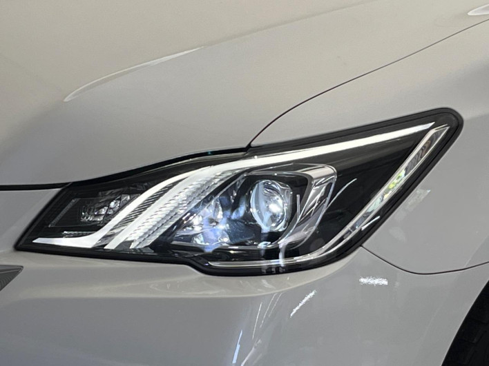 2016 Toyota Crown Hybrid DAA-AWS210 (UW-6a0930995719a)[12]