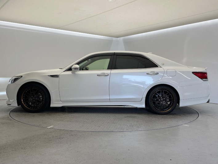 2016 Toyota Crown Hybrid DAA-AWS210 (UW-6a0930995719a)[19]