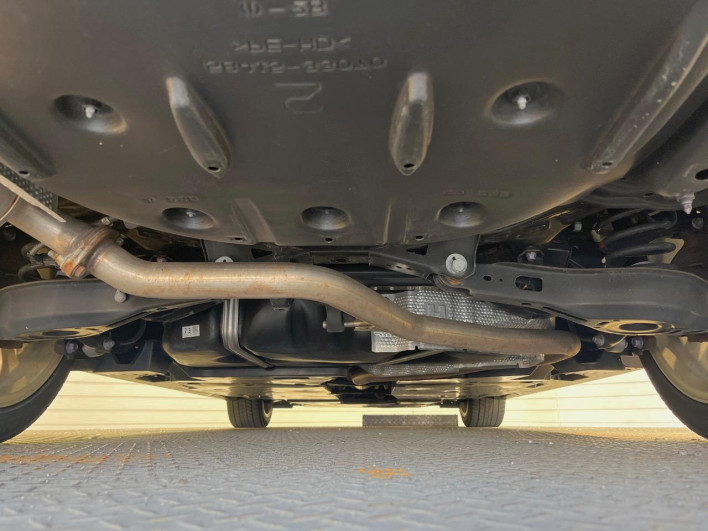 2018 Toyota Camry DAA-AXVH70 (UW-6a0930a4024ce)[17]