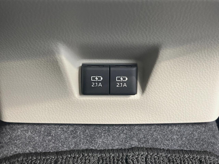 2018 Toyota Camry DAA-AXVH70 (UW-6a0930a4024ce)[19]