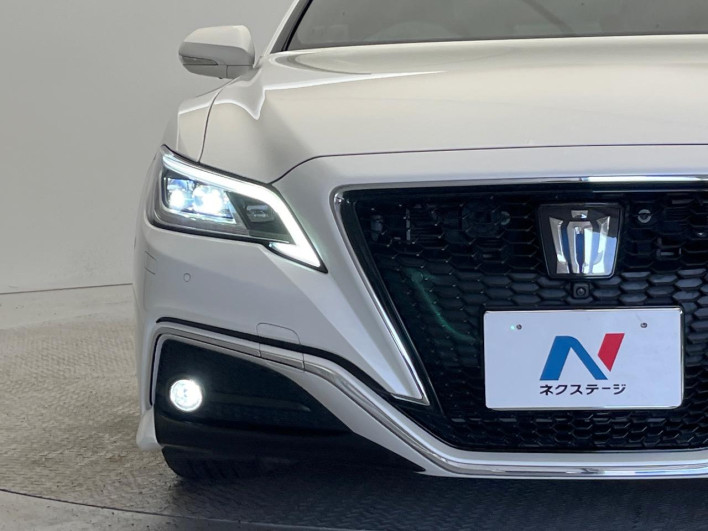 2019 Toyota Crown Hybrid 6AA-AZSH20 (UW-6a0930a97955f)[15]