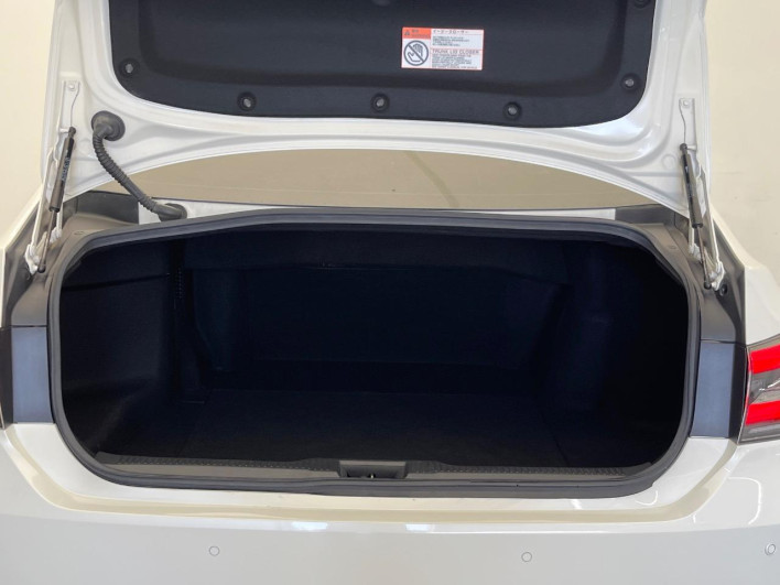 2019 Toyota Crown Hybrid 6AA-AZSH20 (UW-6a0930a97955f)[24]
