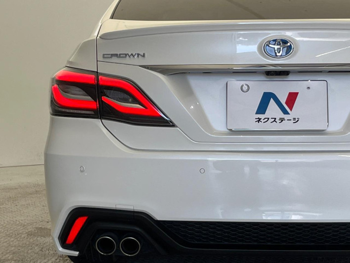2019 Toyota Crown Hybrid 6AA-AZSH20 (UW-6a0930a97955f)[27]