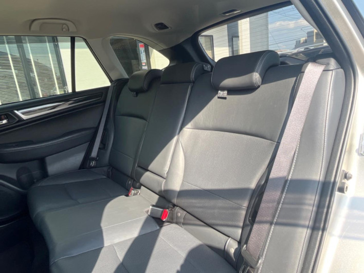 2017 Subaru Legacy Outback DBA-BS9 (UW-6a0930c150b0d)[28]