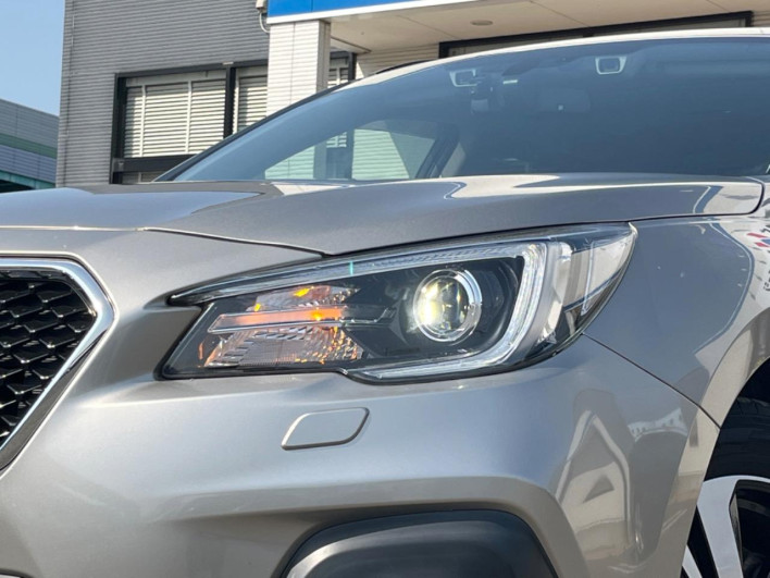 2017 Subaru Legacy Outback DBA-BS9 (UW-6a0930c150b0d)[19]