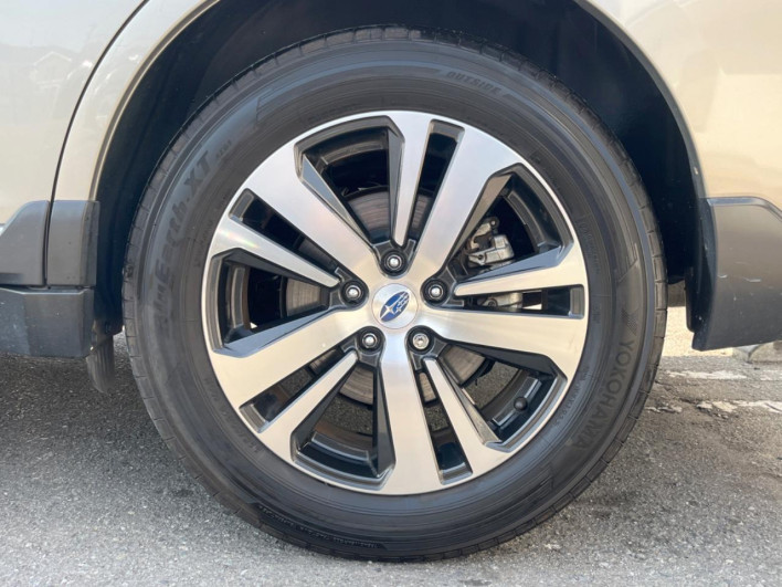 2017 Subaru Legacy Outback DBA-BS9 (UW-6a0930c150b0d)[14]