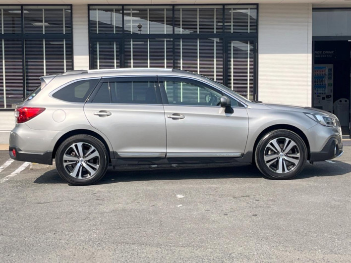 2017 Subaru Legacy Outback DBA-BS9 (UW-6a0930c150b0d)[23]