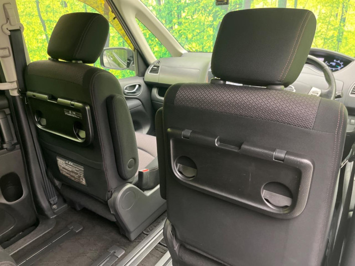2011 Nissan Serena DBA-FC26 (UW-6a0930d1d1e3e)[20]