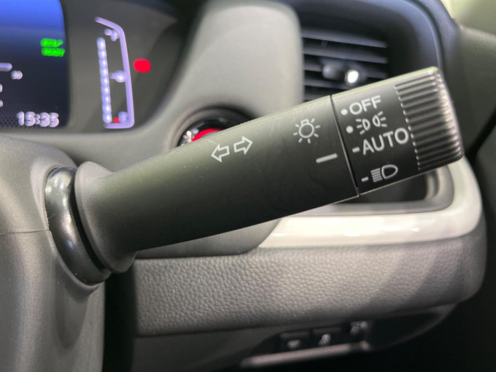 2020 Honda Fit 6AA-GR3 (UW-6a0930e5b399a)[17]