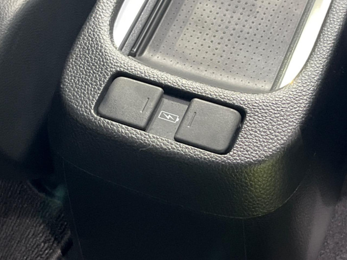 2020 Honda Fit 6AA-GR3 (UW-6a0930e5b399a)[26]